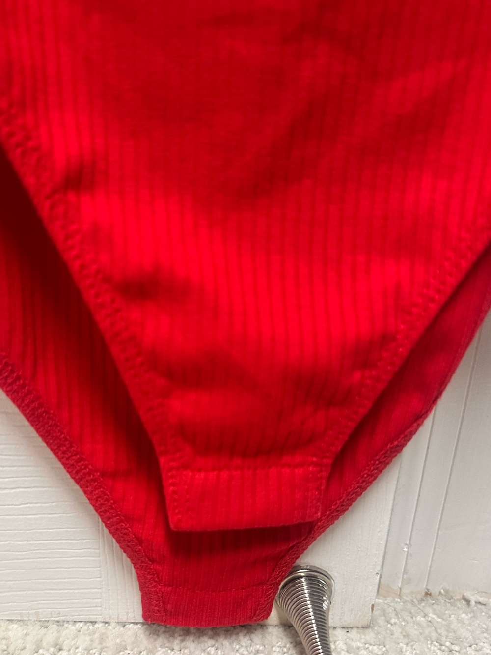 Kaileigh Red Ribbed Ruffle Strap Bodysuit – Size Large - Picture 3 of 7